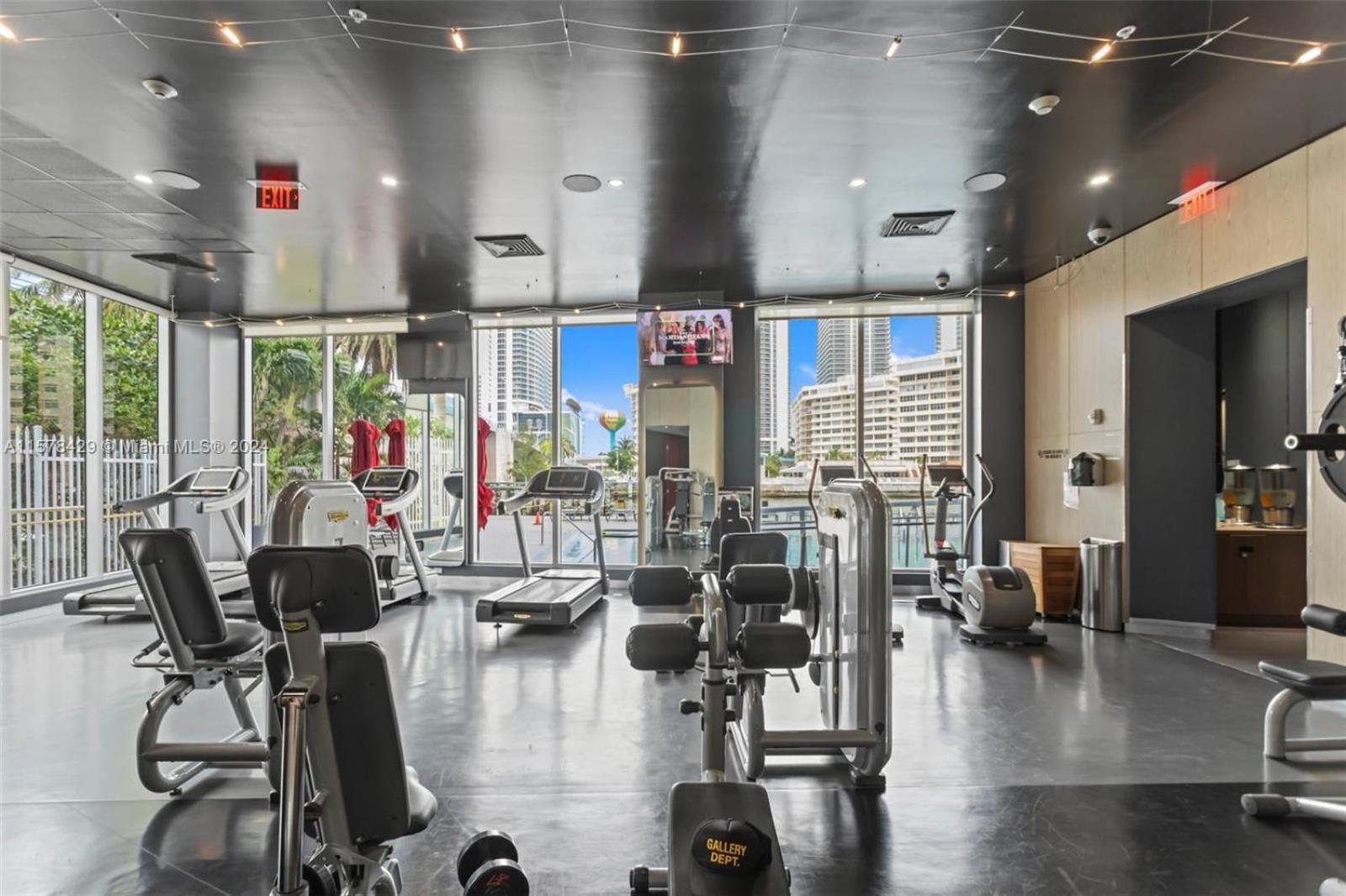 2602 E Hallandale Beach Blvd 1 Br Villa Exterior photo
