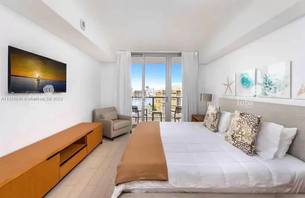 2602 E Hallandale Beach Blvd 1 Br Villa Exterior photo